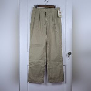 NWT Dickies Pleat Front Pants